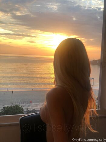 Full leaked Tsgiselly private onlyfans photo