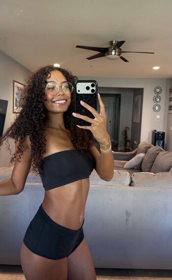 Full leaked Ttahlula private onlyfans photo