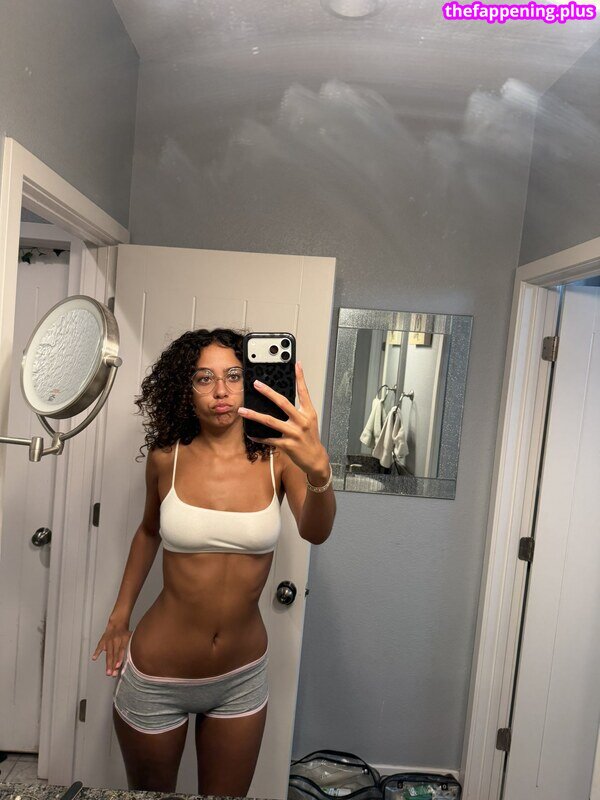 https: / ttahlula Naken OnlyFans Foto #245