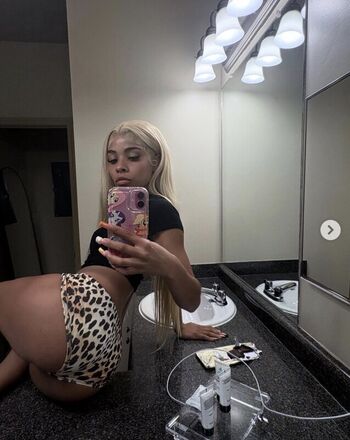 Full leaked Tubbbbsss private onlyfans photo