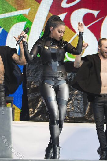 Full leaked Tulisa contostavlos page private onlyfans photo