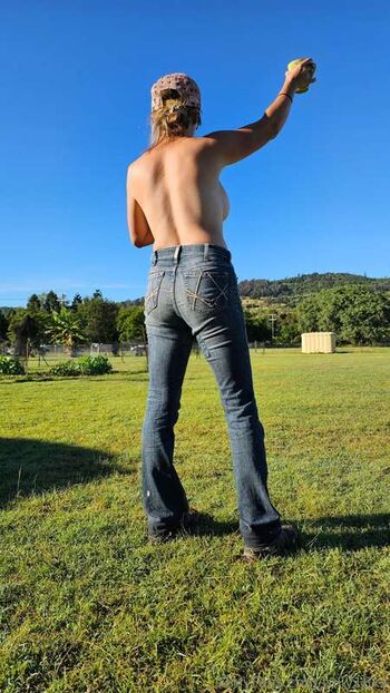 Full leaked Tullyxx private onlyfans photo