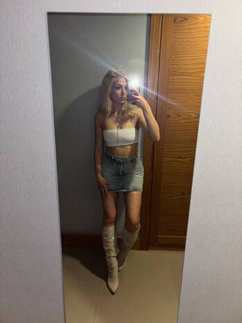 Full leaked Turkish girls private onlyfans photo