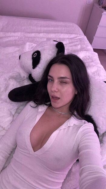Full leaked Turkish girls page private onlyfans photo