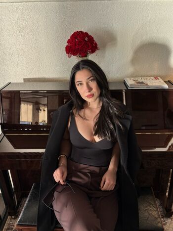 Full leaked Turkish girls page private onlyfans photo