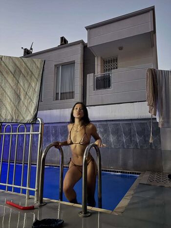 Full leaked Turkish girls private onlyfans photo