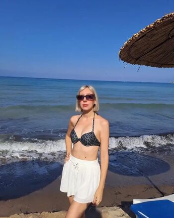 Full leaked Turkish girls page private onlyfans photo