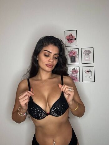 Full leaked Turkish girls page private onlyfans photo