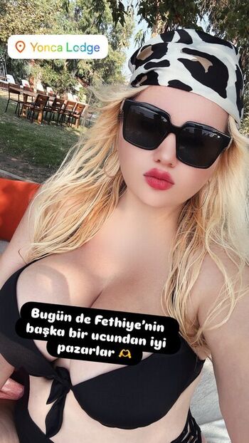 Full leaked Turkish girls page private onlyfans photo