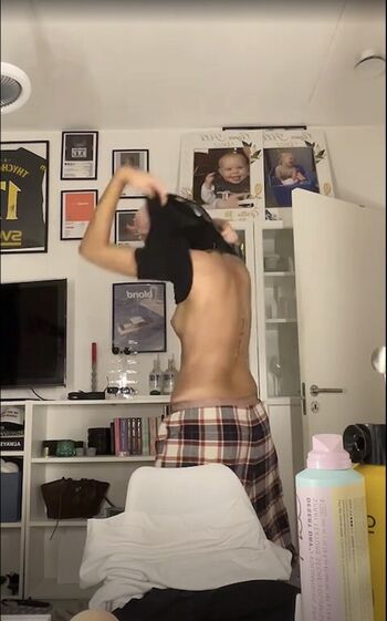 Full leaked Tusen prolle agnes helander private onlyfans photo