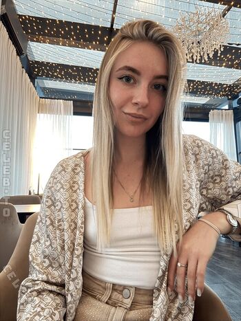 Full leaked Tutti fruity private onlyfans photo