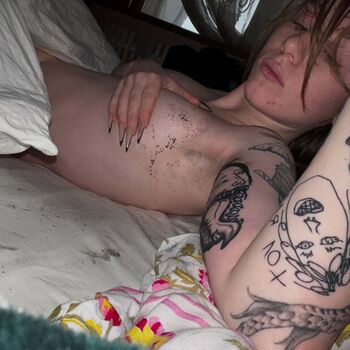 Full leaked Tvoya van private onlyfans photo