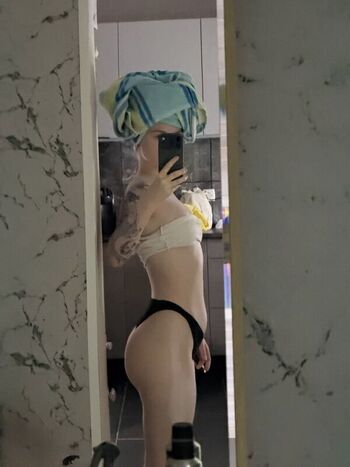Full leaked Tvoya van private onlyfans photo