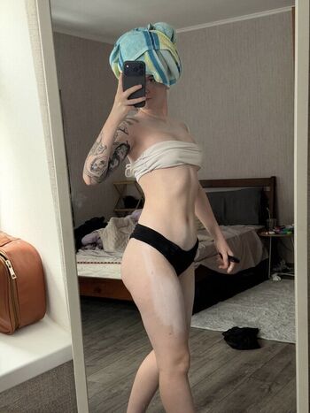 Full leaked Tvoya van private onlyfans photo