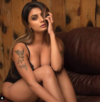 Full leaked Twinkle kapoor private onlyfans photo