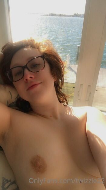 Full leaked Twizzie private onlyfans photo