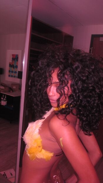 Full leaked Elizabeth baby/ private onlyfans photo