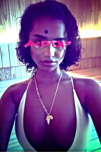 Full leaked Tyla page private onlyfans photo