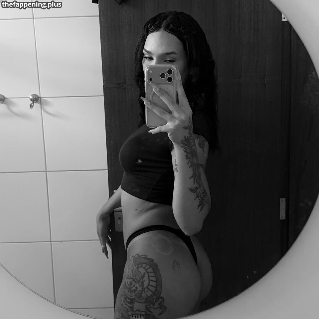 u Φωτογραφία Γυμνών OnlyFans #3