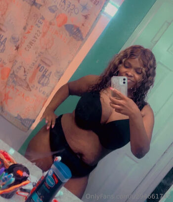 Full leaked U private onlyfans photo