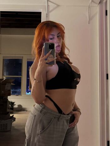 Full leaked Ucanthandlemia private onlyfans photo
