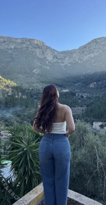 Full leaked Ugclaurita private onlyfans photo