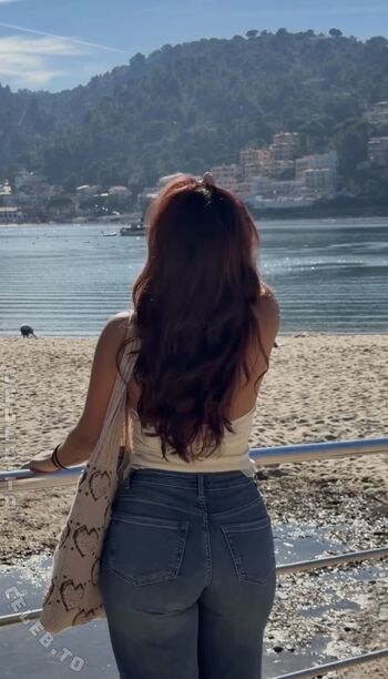 Full leaked Ugclaurita private onlyfans photo