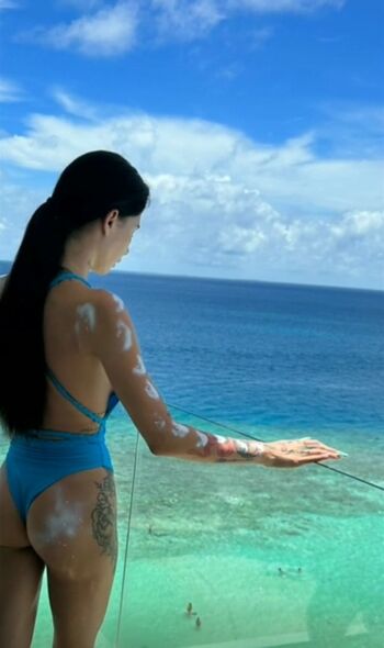 Full leaked Uki q private onlyfans photo