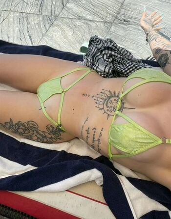 Full leaked Uki q private onlyfans photo