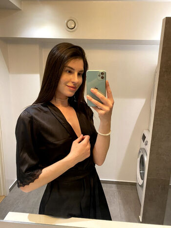 Full leaked Ukrainian girls page private onlyfans photo