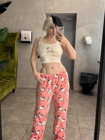 Full leaked Ulichan  page private onlyfans photo