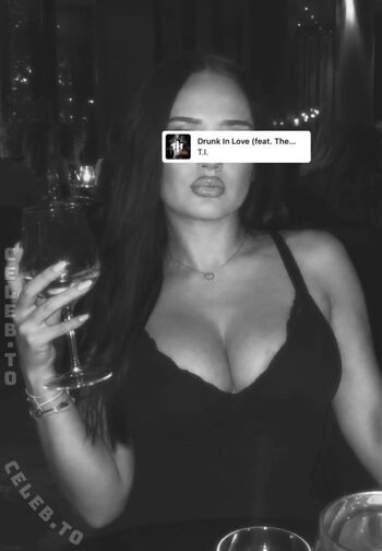 Full leaked Ulovecelli private onlyfans photo
