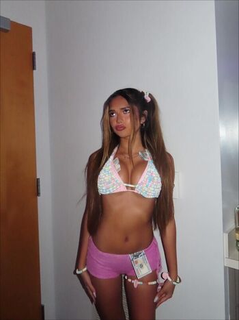 Full leaked Uma bhaman private onlyfans photo