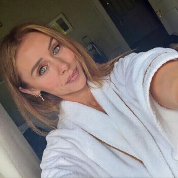 Full leaked Una healy page private onlyfans photo