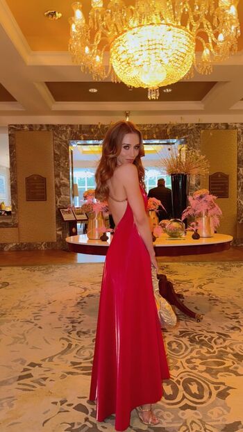 Full leaked Una healy private onlyfans photo