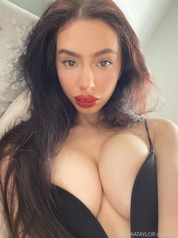 Full leaked Unaataylor page private onlyfans photo