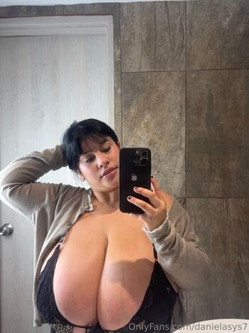 Full leaked Unoresidentk page private onlyfans photo