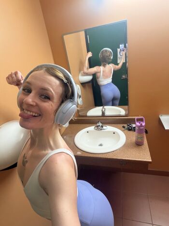 Full leaked Unwellgirl private onlyfans photo