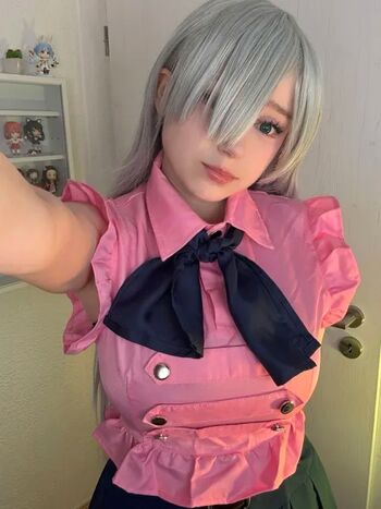 Full leaked Upminaa  page private onlyfans photo