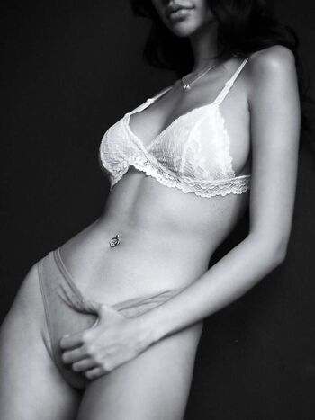 Full leaked Urbabyjasmin private onlyfans photo