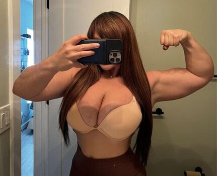 Full leaked Urmommymaggie private onlyfans photo