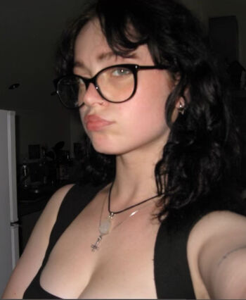 Full leaked Urspkygirl private onlyfans photo