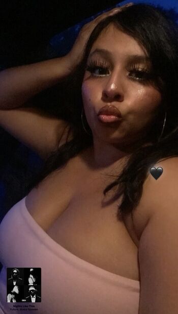 Full leaked Userxvzq private onlyfans photo