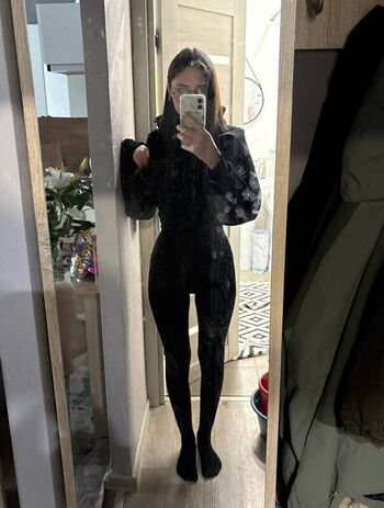 Full leaked Ushkoluv private onlyfans photo