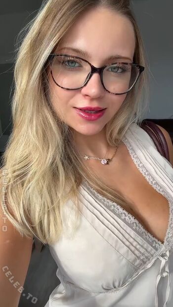 Full leaked V d s olivia private onlyfans photo