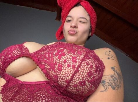 Full leaked V i c k y private onlyfans photo