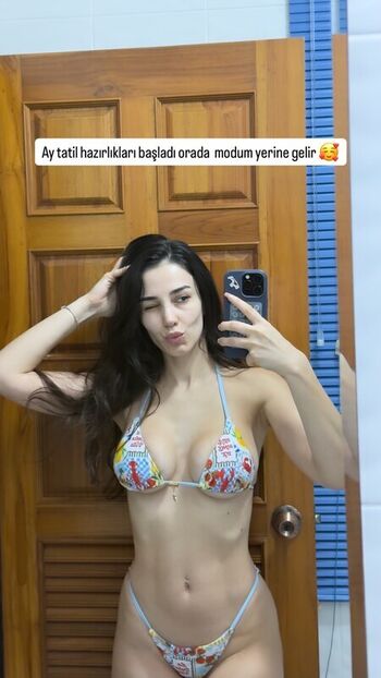 Full leaked Vahide bulu private onlyfans photo