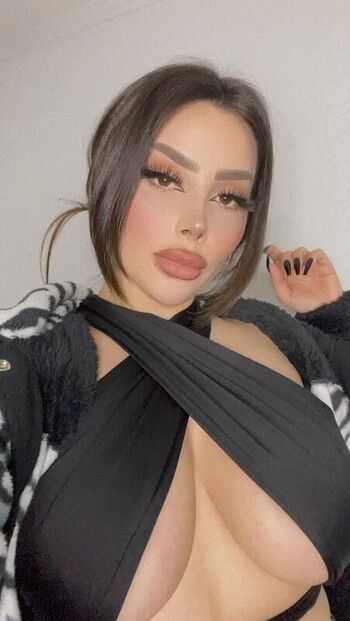 Full leaked Vaimonroe private onlyfans photo