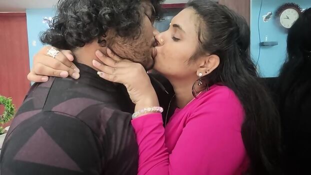 Full leaked Vaishnavy sharun private onlyfans photo