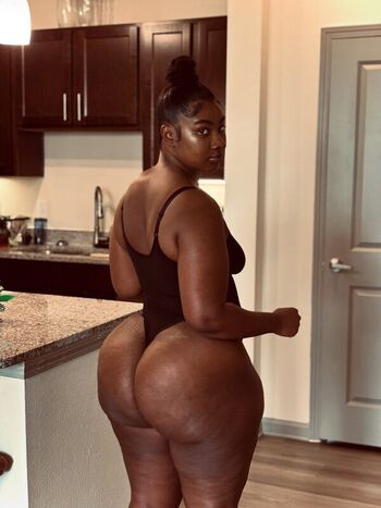 Full leaked Valbabyyy private onlyfans photo